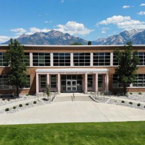 Sandy Elementary School A picture of the front of Sandy Elementary School.